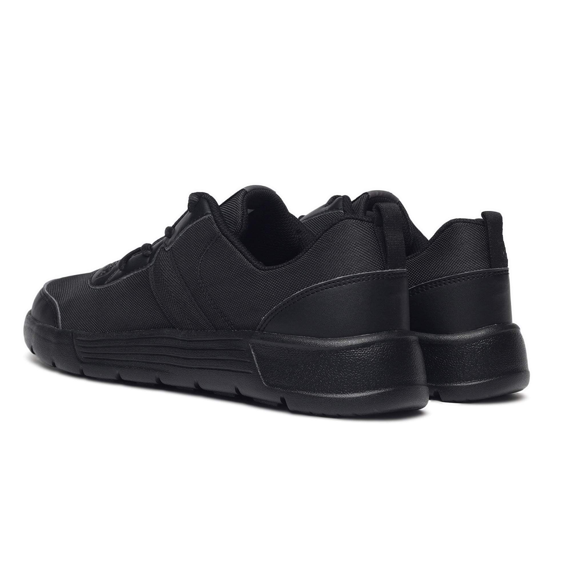 school shoes vs sports shoes for kids